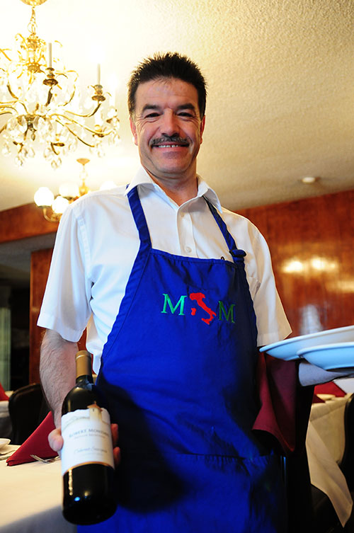 Arturo Munoz of M&M Restaurant  - Photo by Charles Guest of MemorablePlaces.com © Copyright 2012